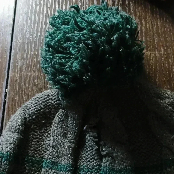 University of Miami beanie..gray and green.. - Picture 3 of 4